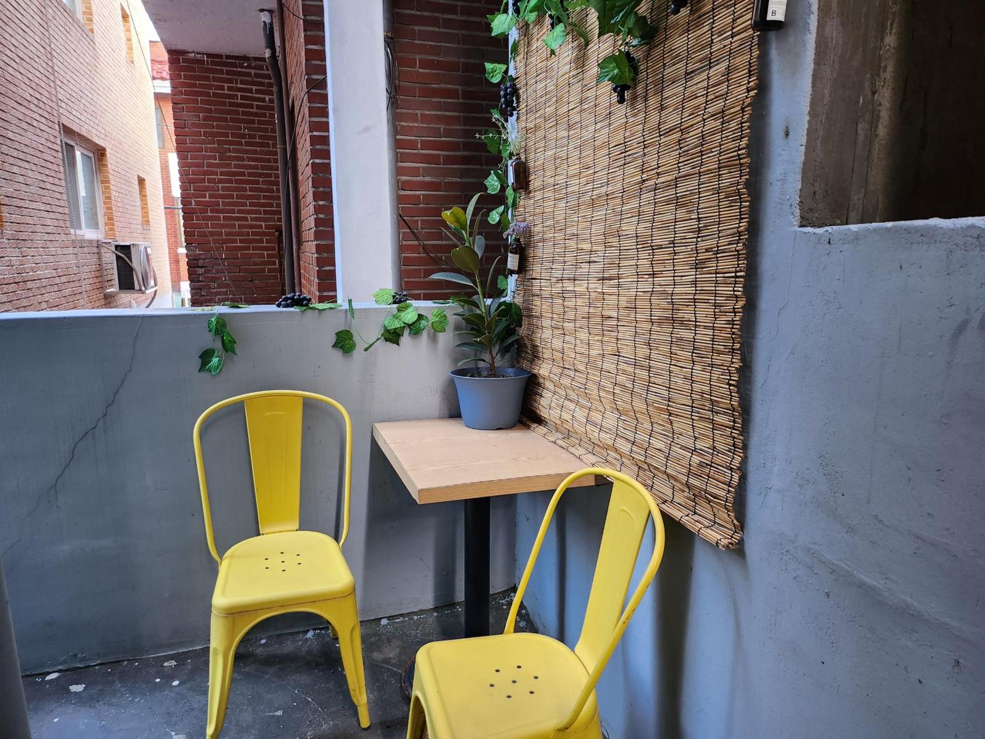 Newly Renovated 2 Bedroom Apartment #7 Seoul Exteriör bild